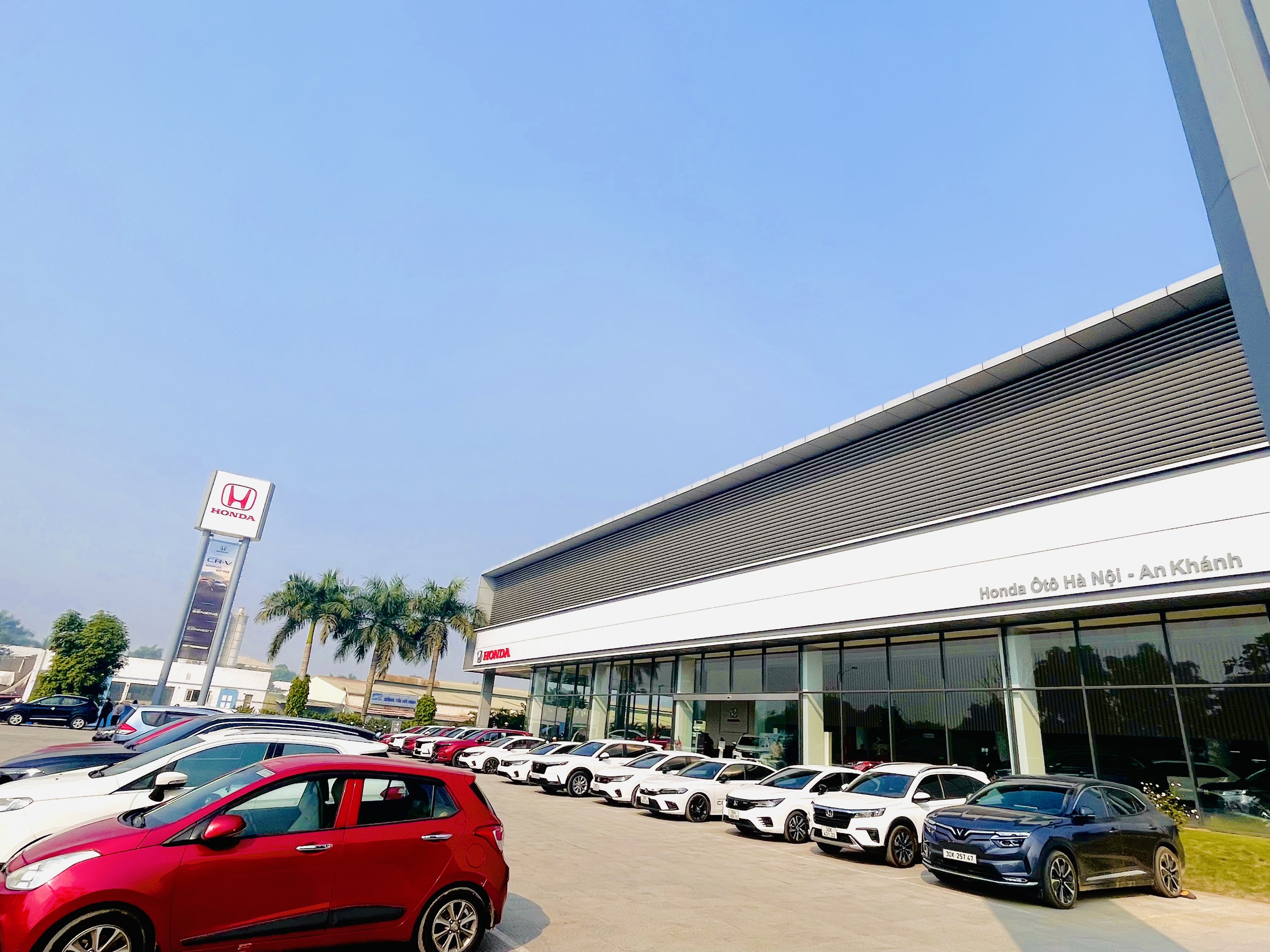Đội ngũ tư vấn bán hàng và cố vấn dịch vụ Honda Ô tô Hà Nội - An Khánh – Đồng hành cùng khách hàng trên mọi hành trình